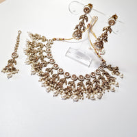 Sarah set