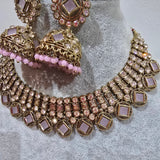 Roya set