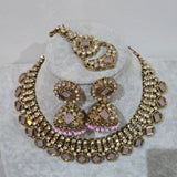 Roya set